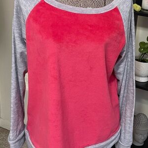 Cuddl Duds Heather Gray and Pink Top